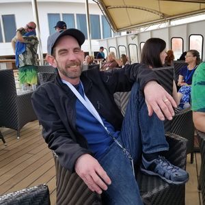 Meet your Posher, Tom